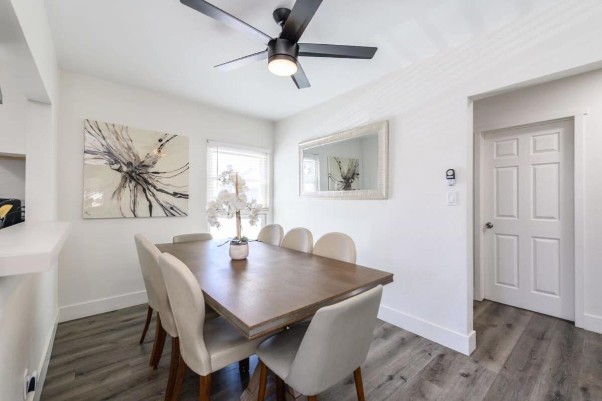 Spacious Disneyland 5 Bedroom 4 Bath House With Game Room Anaheim Exterior photo