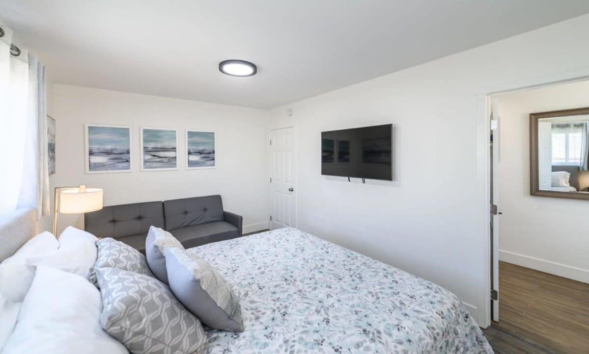 Spacious Disneyland 5 Bedroom 4 Bath House With Game Room Anaheim Exterior photo